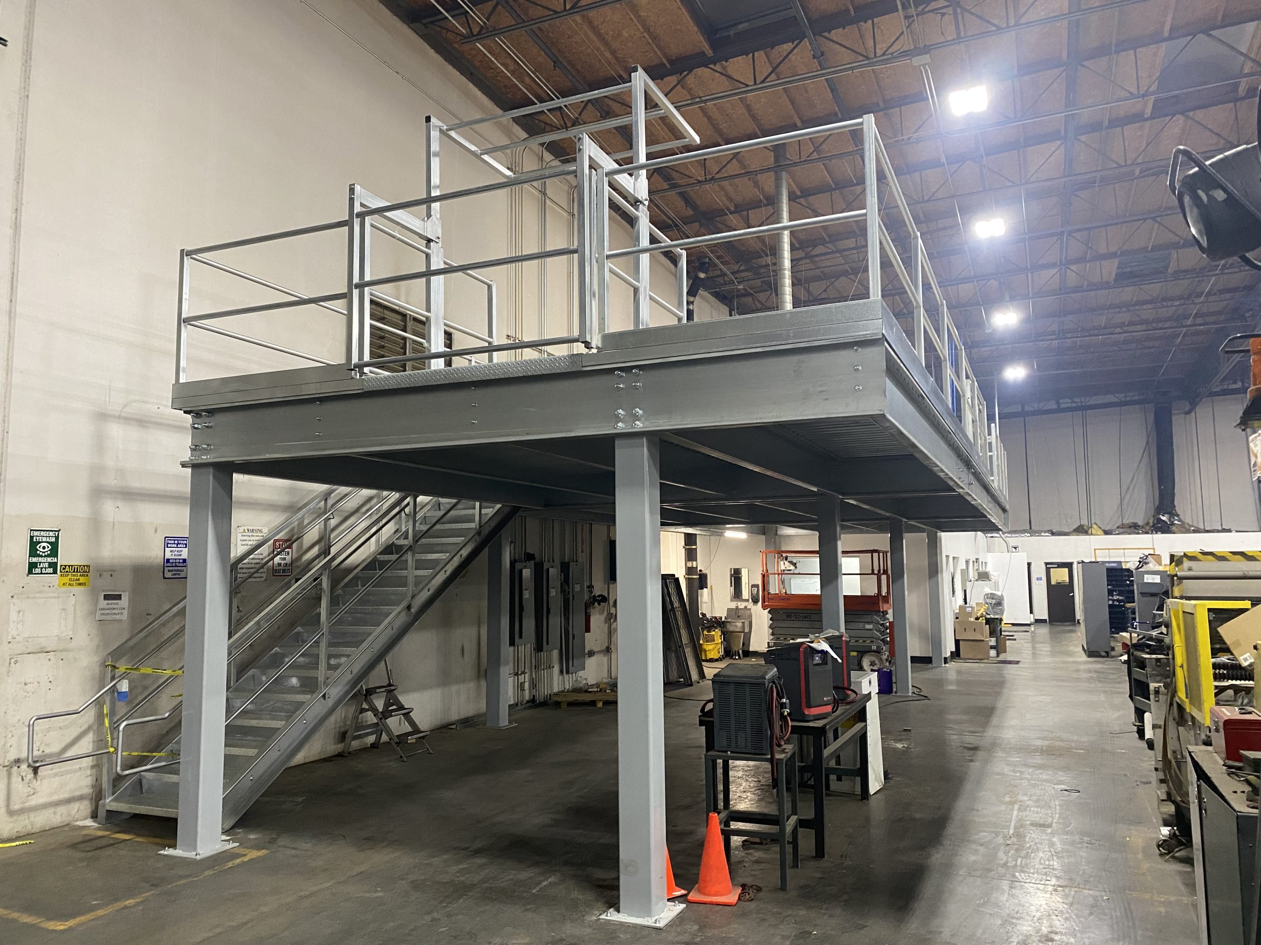 Mezzanine - Marcoline Mezzanine with railing